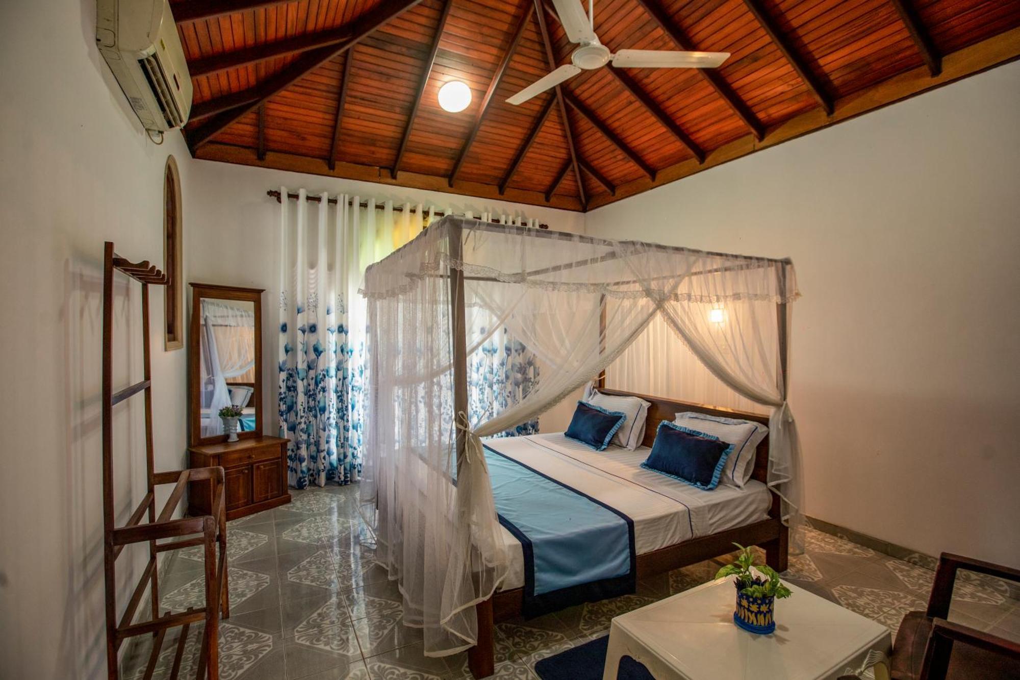 Bed and Breakfast Three Shades Galle Esterno foto