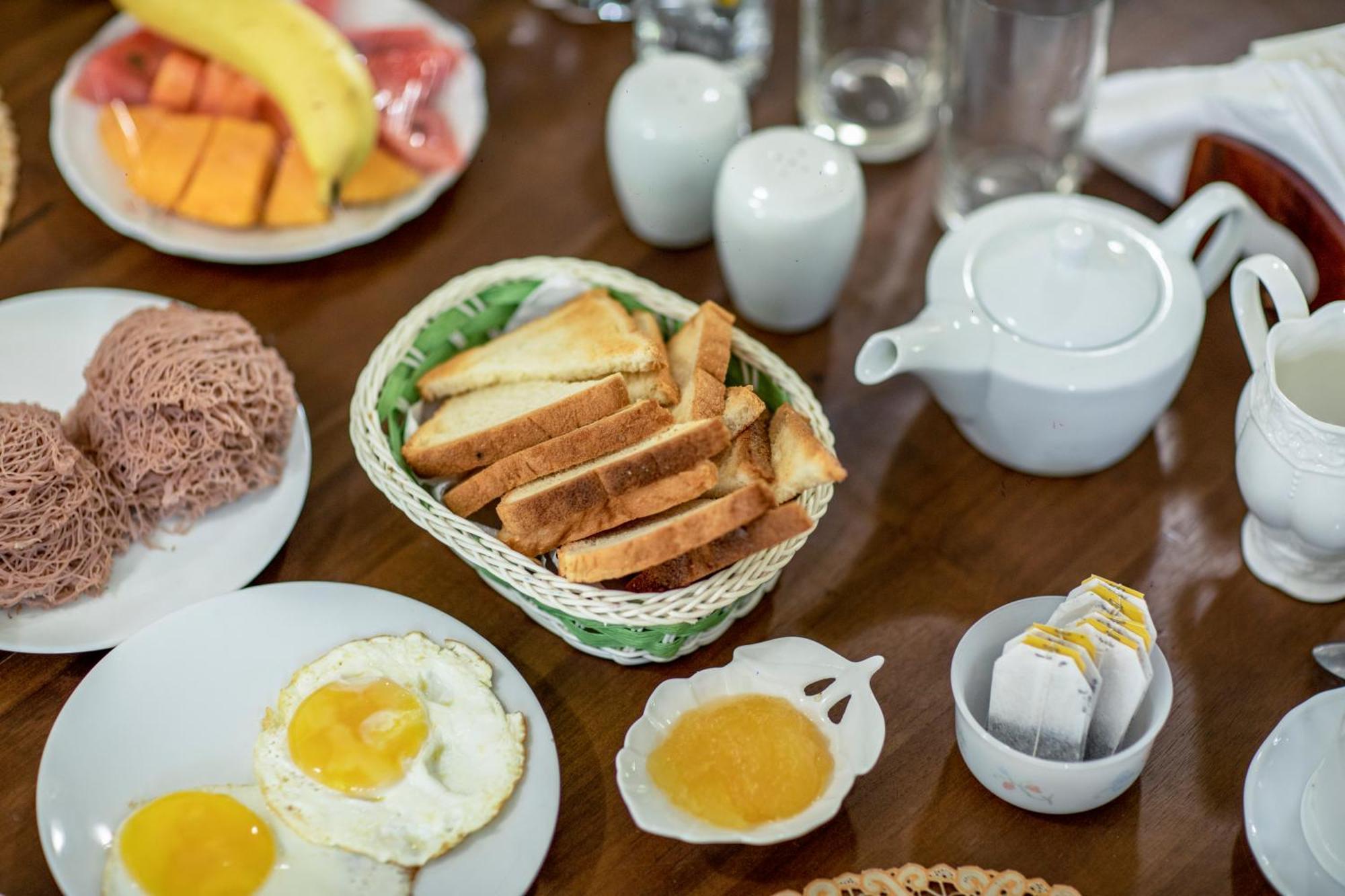 Bed and Breakfast Three Shades Galle Esterno foto
